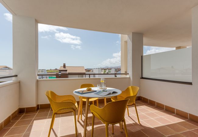 Apartamento en Caleta de Fuste - Antigua - Apartament with terrace and pool in Pueblo Majorero