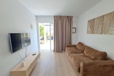 Apartamento en Corralejo - Apartamento, terraza, piscina, primera línea de playa en Corralejo - Home For Guest