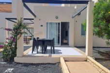 Apartment in Corralejo - Apartment with terrace, swimming pool and beachfront in Corralejo - Home For Guest