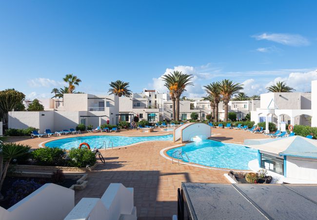  in Corralejo - Apartment with terrace, swimming pool in Corralejo - Home For Guest