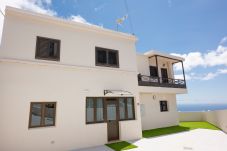 House in Santa Cruz de Tenerife - Newly refurbished holiday home in S/C